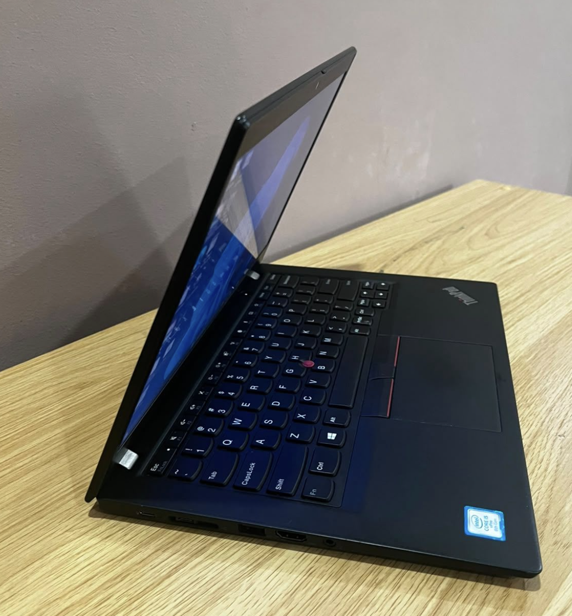 Foto 3 Lenovo Thinkpad X390 Core i5 Gen 8