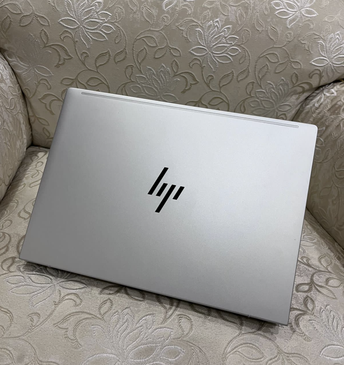 Foto 4 HP EliteBook6 G1i 13" AI Ultra 7-255U